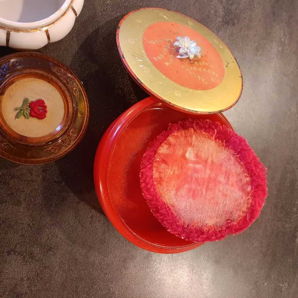 4 Vintage Powder jars. Collectible Avon vanity women's bathroom decor. Boho